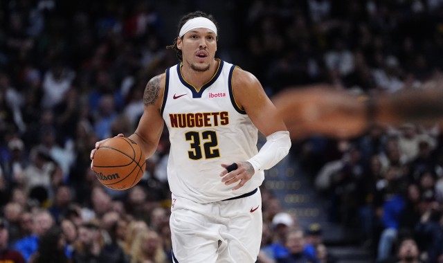 九游体育娱乐-逐渐找状态！阿隆·戈登出战29分钟 15中6砍下16+8&amp;填满数据栏