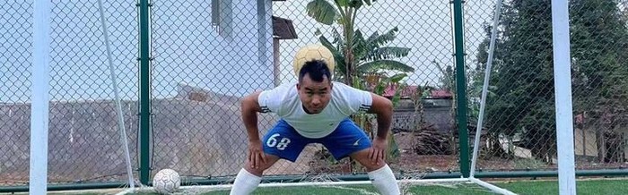 养牛、巡边、踢足球，他一样不差！