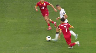 刘诚宇点球.gif